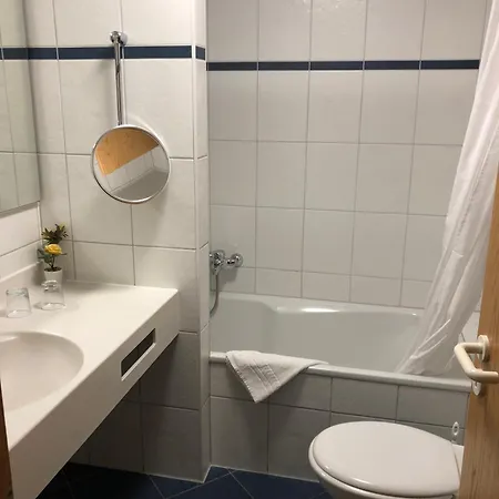 Hubertus Rhein Hotel 3*