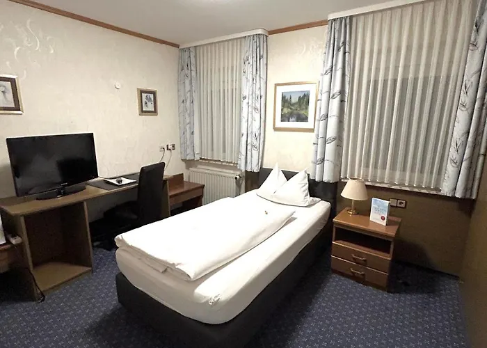 Отель Hubertus Rhein Гернсхайм