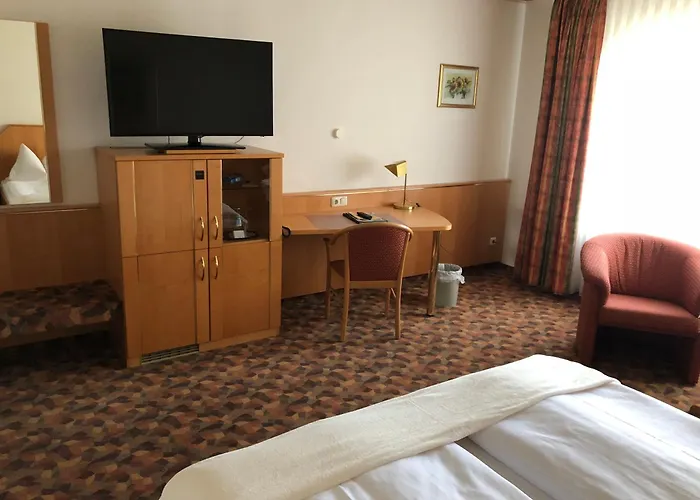 Отель Hubertus Rhein